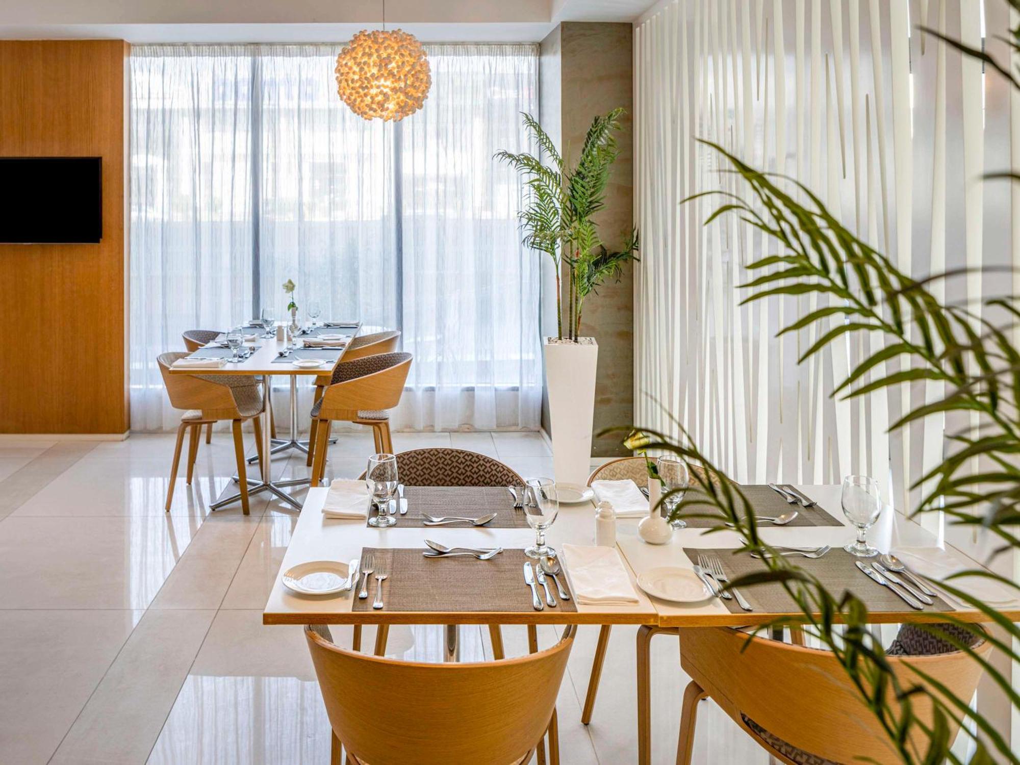 Novotel Jeddah Tahlia Eksteriør billede